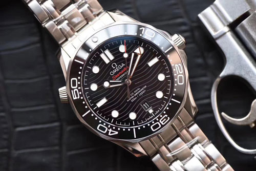 【欧米茄维修】评论：欧米茄海马AQUA TERRA GMT WORLDTIMER（图）