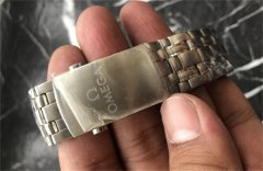 欧米茄表壳有划痕应该咋处理